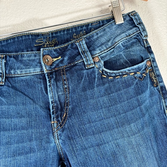 Silver Suki Surplus Mid Rise Bootcut Flare Jeans Size 30 - Picture 3 of 12